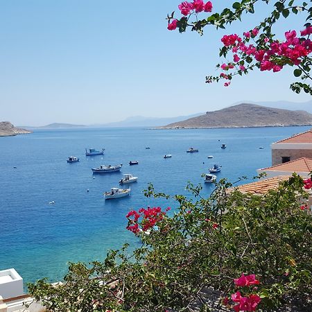 Atlantis Houses Chalki Town エクステリア 写真