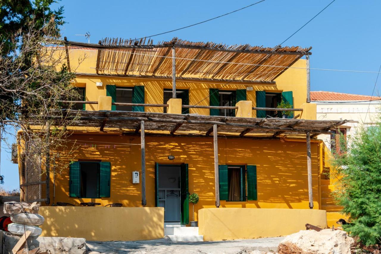 Atlantis Houses Chalki Town エクステリア 写真