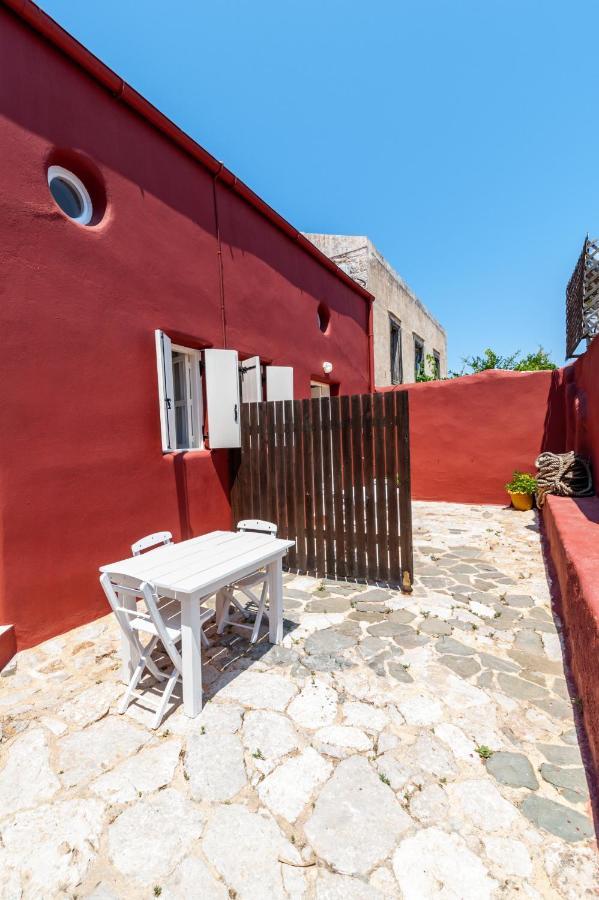 Atlantis Houses Chalki Town エクステリア 写真