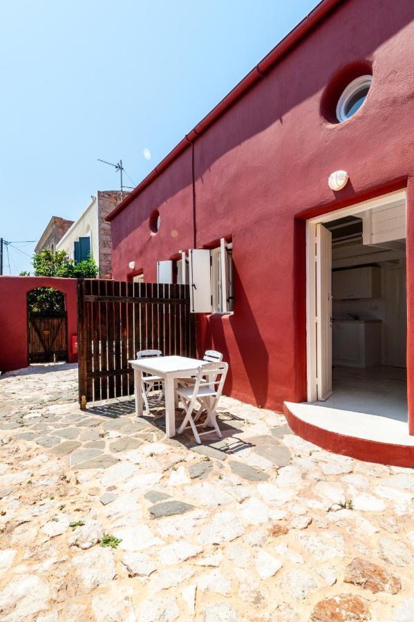 Atlantis Houses Chalki Town エクステリア 写真