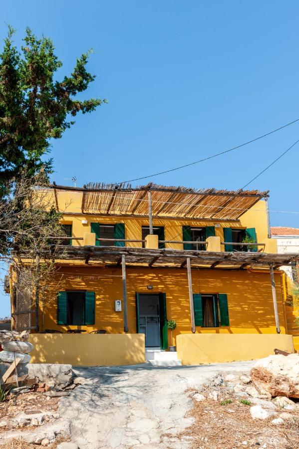 Atlantis Houses Chalki Town エクステリア 写真