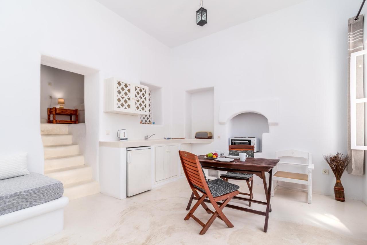Atlantis Houses Chalki Town エクステリア 写真