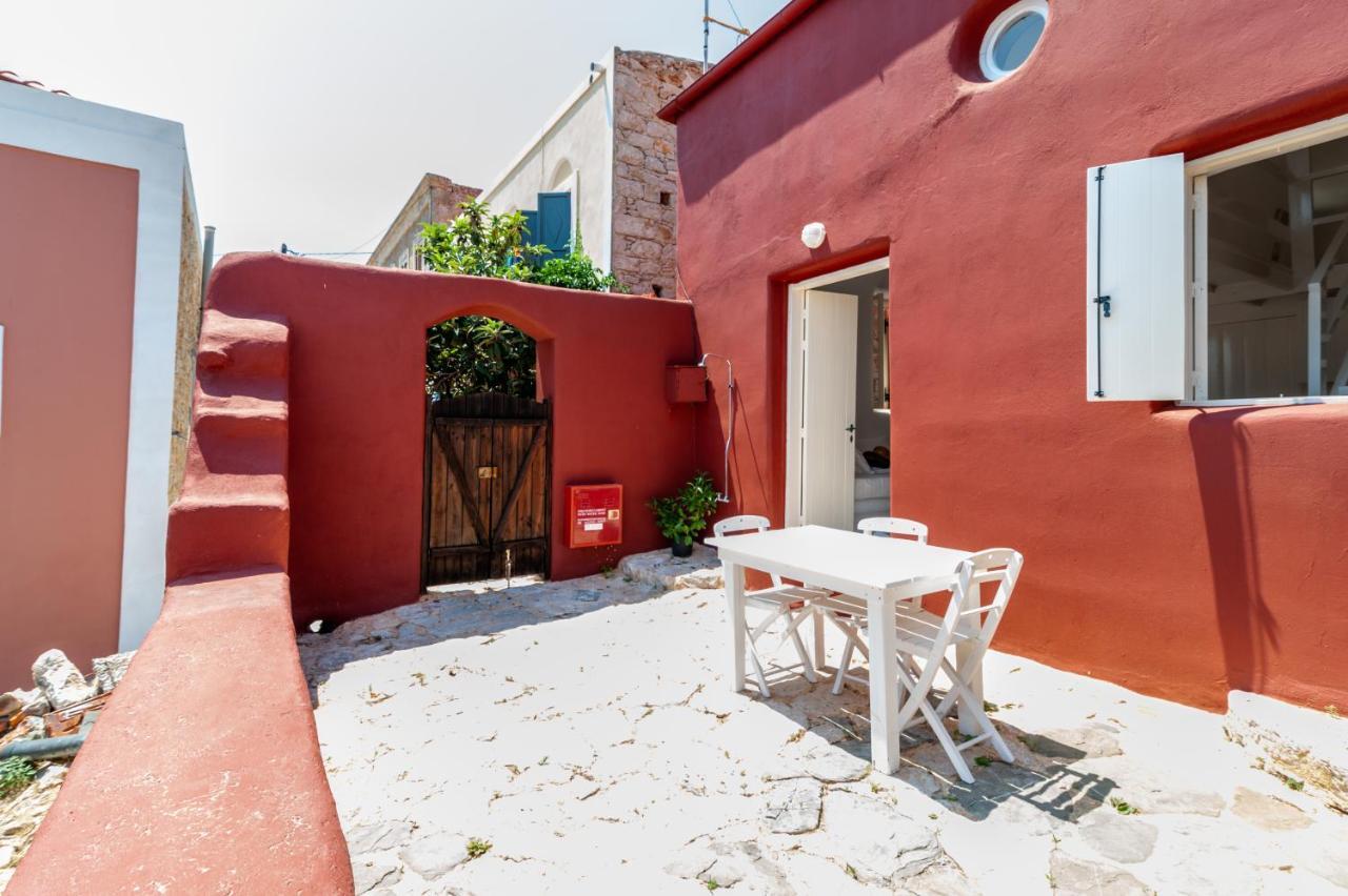 Atlantis Houses Chalki Town エクステリア 写真