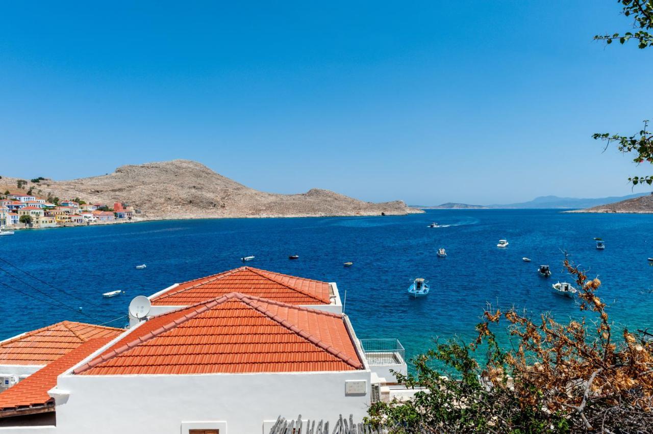Atlantis Houses Chalki Town エクステリア 写真