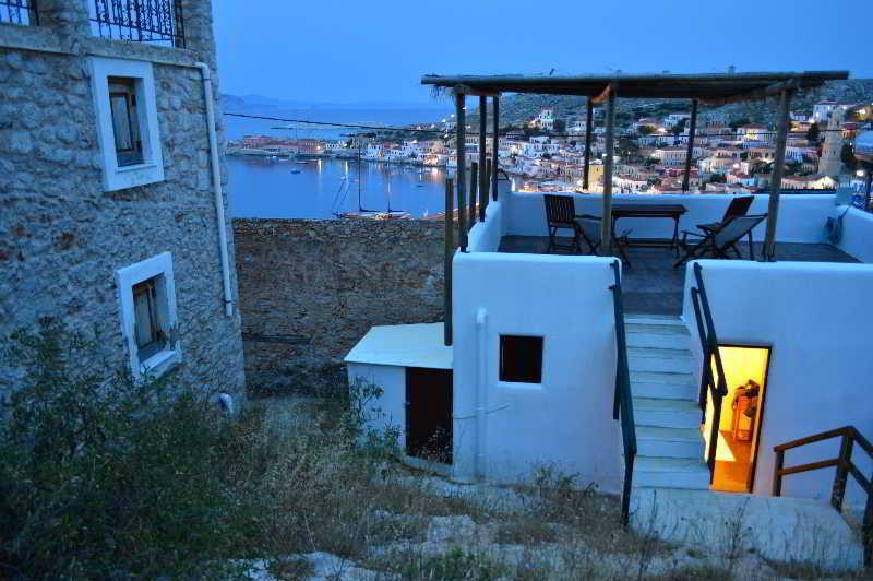 Atlantis Houses Chalki Town エクステリア 写真