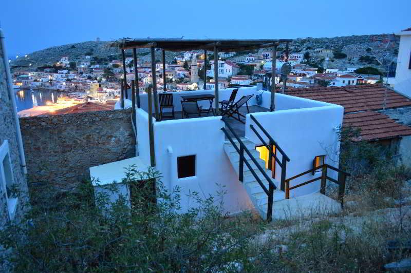 Atlantis Houses Chalki Town エクステリア 写真
