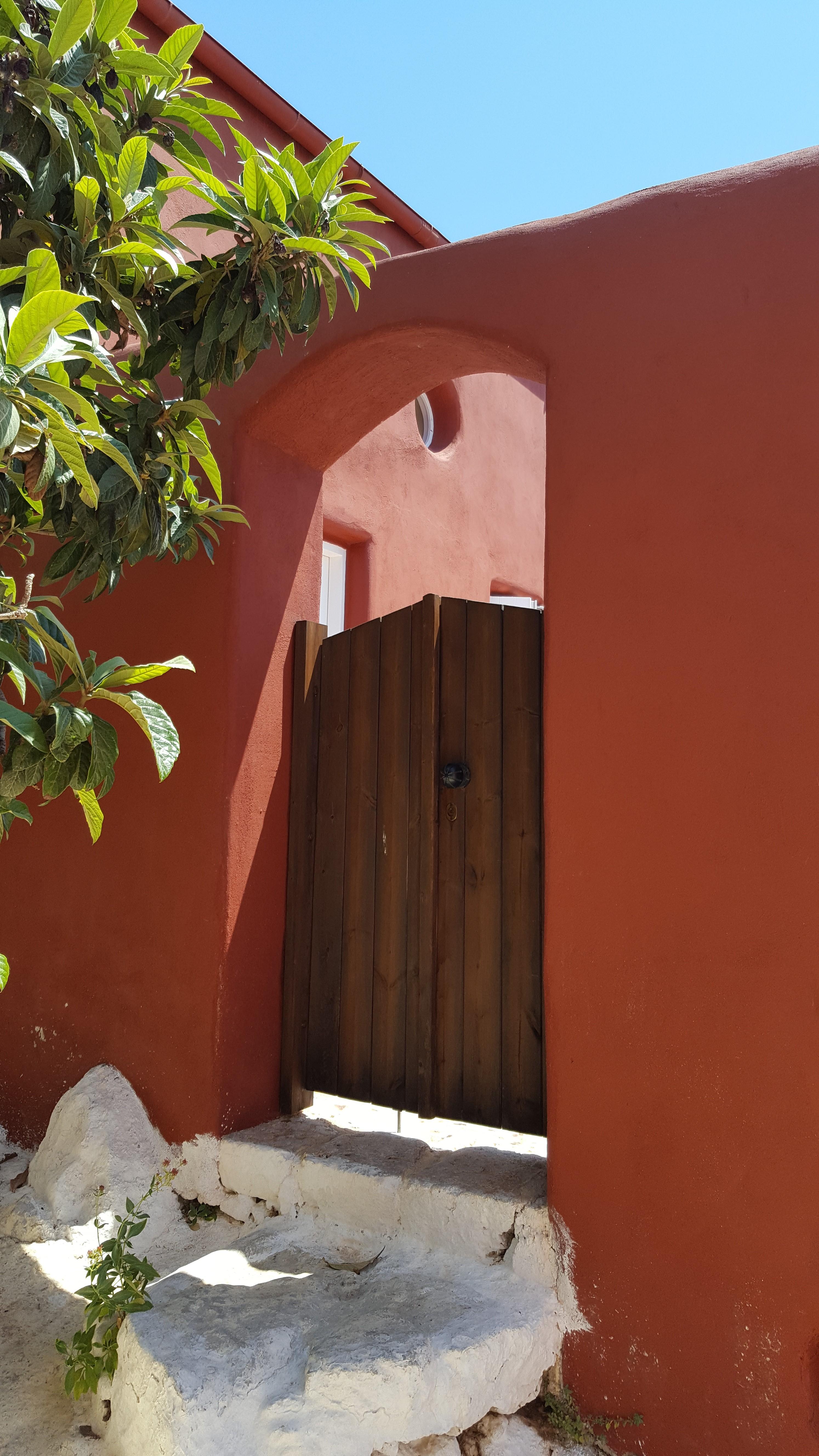 Atlantis Houses Chalki Town エクステリア 写真