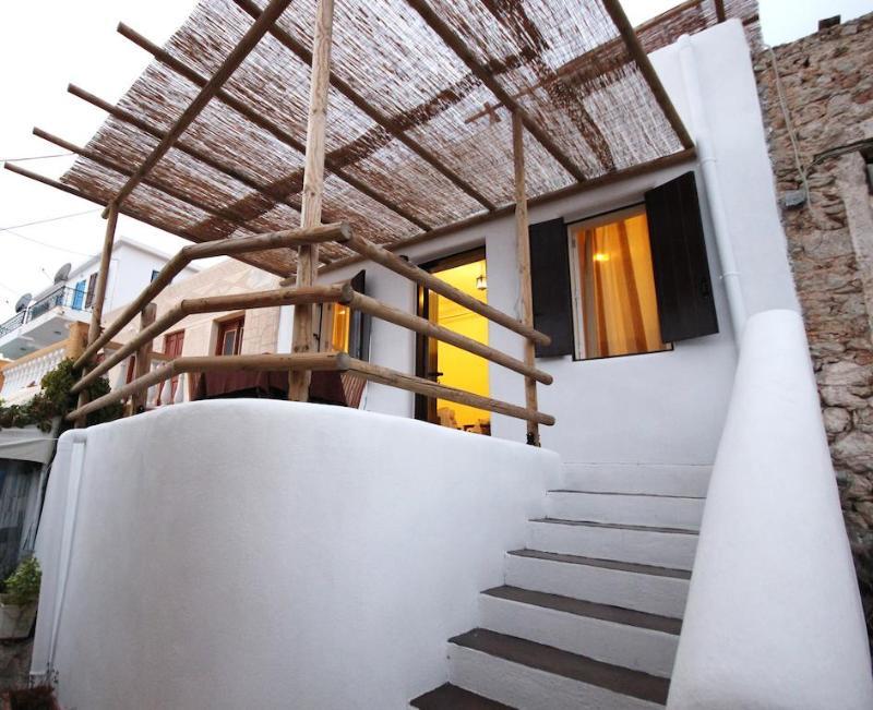 Atlantis Houses Chalki Town エクステリア 写真
